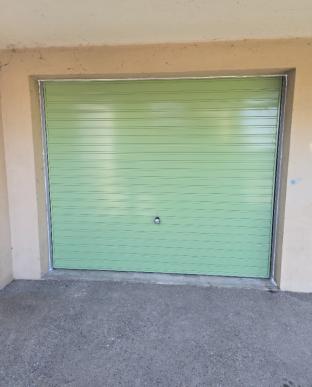 Installation de porte de garage, MVM menuisier Lyon et ses commues