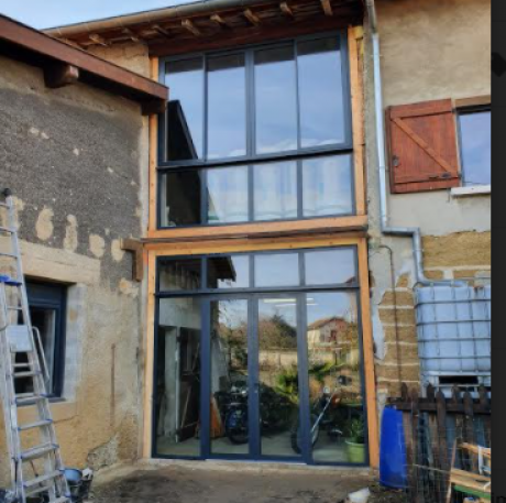 FERMETURE D'UN CORPS DE FERME A 2 NIVEAUX A RILLEUX LA PAPE GAMME ALUMINIUM - MVM