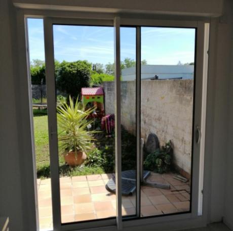 Menuiserie Mixte PVC/Aluminium coulissant avec volet roulant intégré- CHASSIEU Menuiserie Mixte PVC/Aluminium coulissant avec volet roulant intégré- CHASSIEU