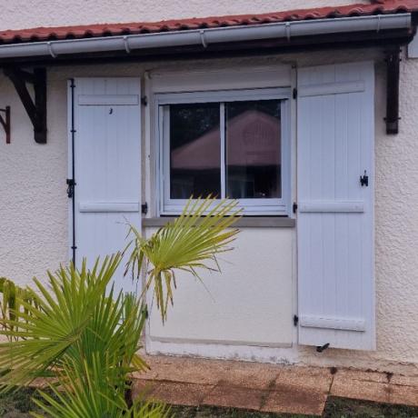 MVM Menuisier/REMPLACEMENT-PORTE FENÊTRE PAR UN COULISSANT COTE CUISINE JONAGE   