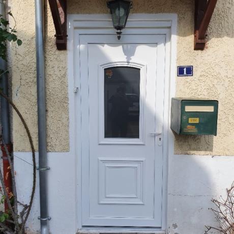 POSE D'UNE PORTE ENTRÉE PVC BLANC PVC GAMME THERMIQUE A SÉCURITÉ RENFORCÉ ST MAURICE DE BEYNOST POSE D'UNE PORTE ENTRÉE PVC BLANC PVC GAMME THERMIQUE A SÉCURITÉ RENFORCÉ ST MAURICE DE BEYNOST