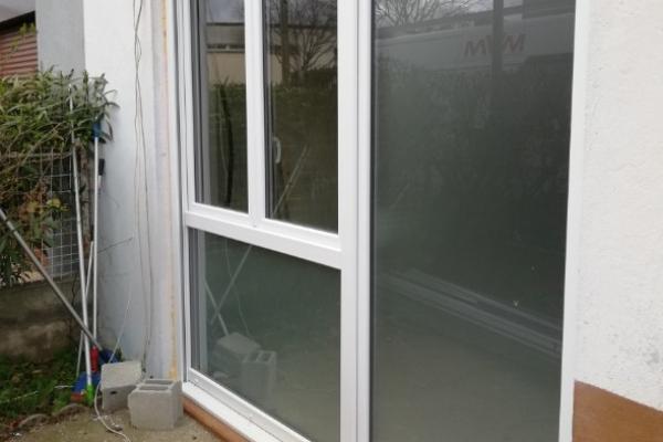 Rénovation d'un pavillon en gamme Thermique et  vitrage dépoli - MEYZIEU