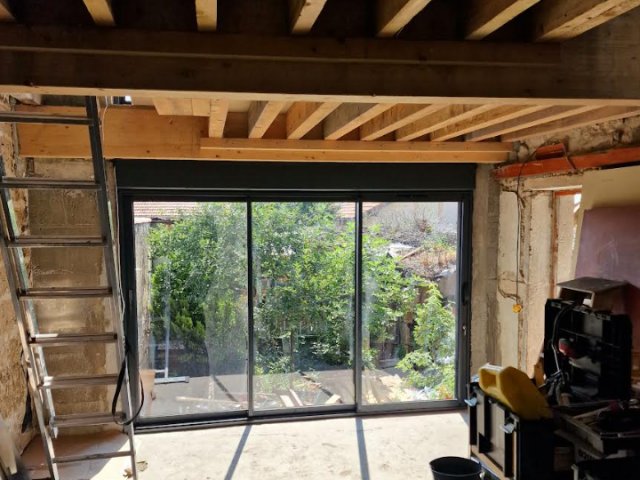 RENOVATION DE CORPS DE FERME. OPTEZ POUR NOTRE GAMME THERMIQUE ALUMINIUM - PIERRE BENITE